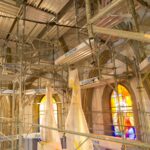 Montage échafaudages église Ursy