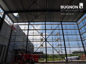 Echafaudages halle industrielle Semsales