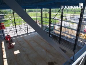 Echafaudages halle industrielle Semsales