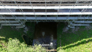Route avec vue aérienne du pont de Gérignoz en rénovation