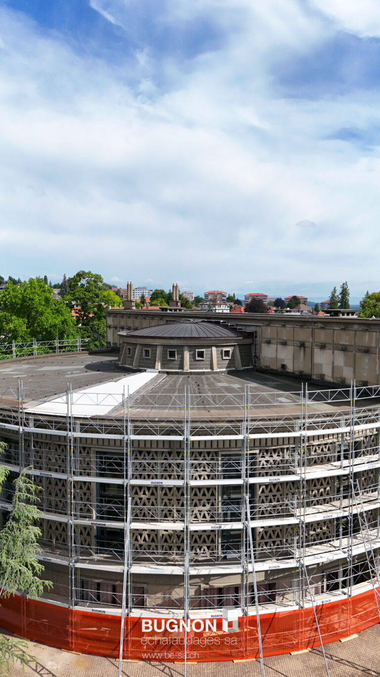 L'Aula Magna et sa toiture à fribourg