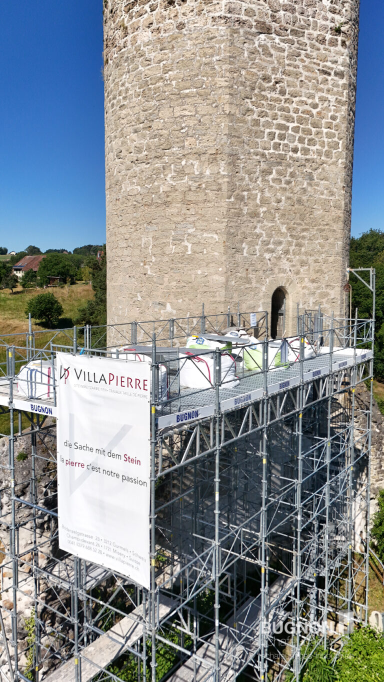 Rénovation de la tour à Montagny pour Villa Pierre et avec Bugnon échafaudages